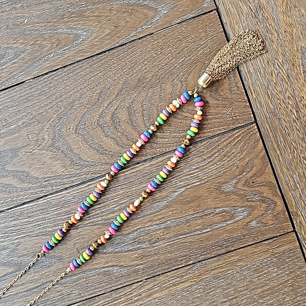 Long bead necklace